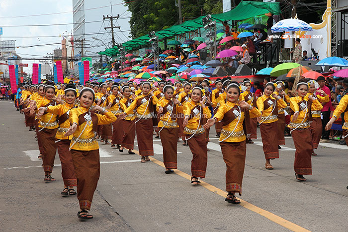 งานแห่เทียน-อุบล-คณะกรรมการ-07.jpg