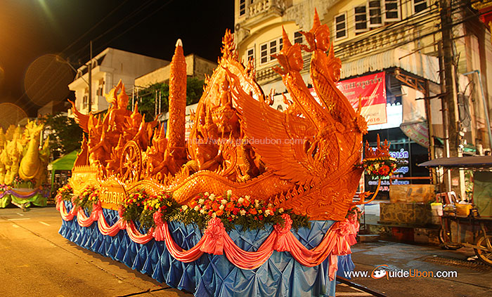 ต้นเทียนพรรษา-แกะสลักขนาดเล็ก-วัดกลาง.jpg