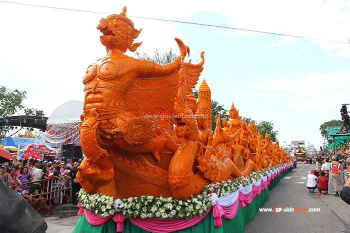 ต้นเทียนยาวที่สุดในโลก-อุบล-02.jpg