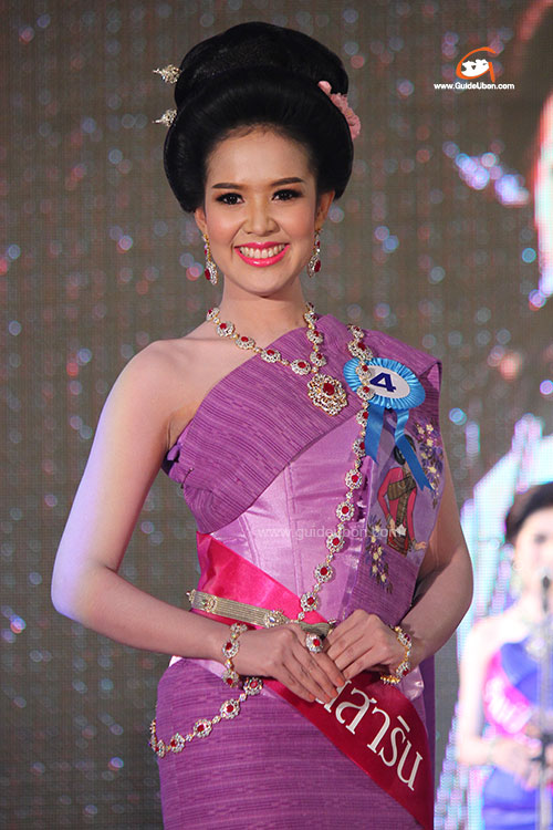 สาวงามเทียนพรรษา-อุบล-2560-ปริศนา-คูหามุข.jpg